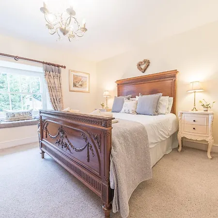 Dixon Ground Farm, Luxury For 6 In