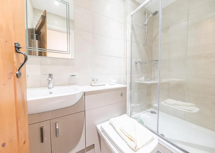 Dixon Ground Farm, Luxury For 6 In كونيستون